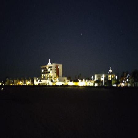 A 406 Fantastic Ocean Beach And Marina View Apt - 만두라 외부 사진