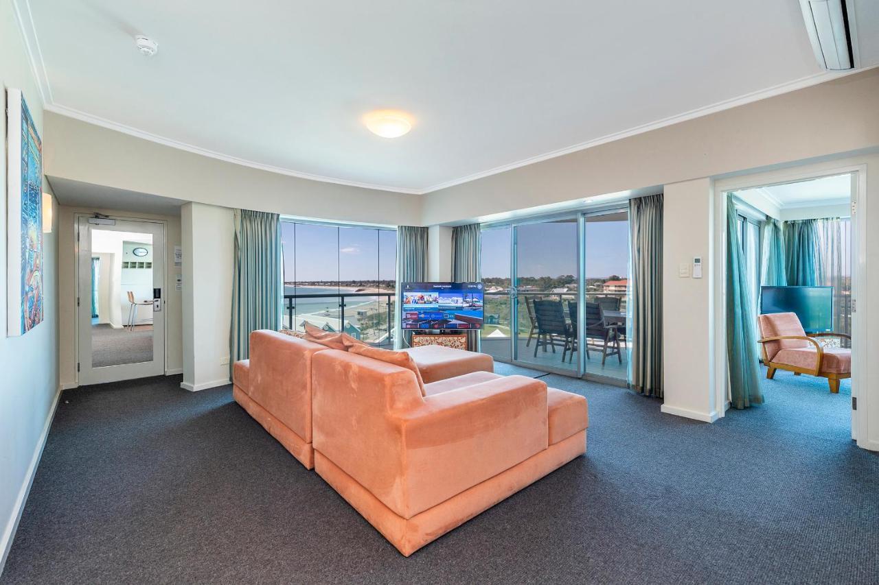 A 406 Fantastic Ocean Beach And Marina View Apt - 만두라 외부 사진