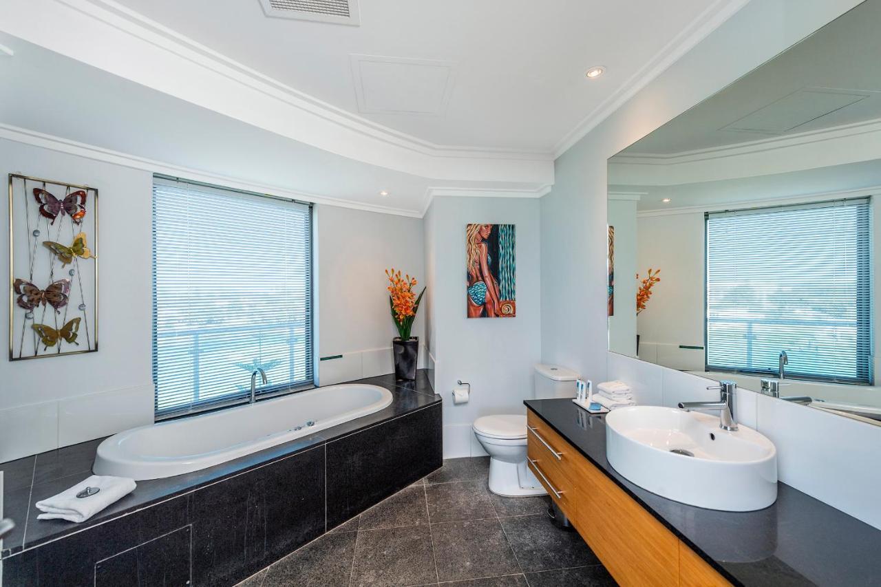 A 406 Fantastic Ocean Beach And Marina View Apt - 만두라 외부 사진